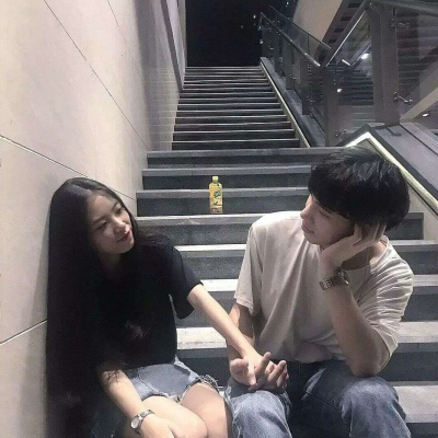 微信头像手拉手图片 情侣手拉手头像大全