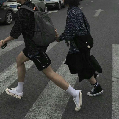 微信头像手拉手图片 情侣手拉手头像大全