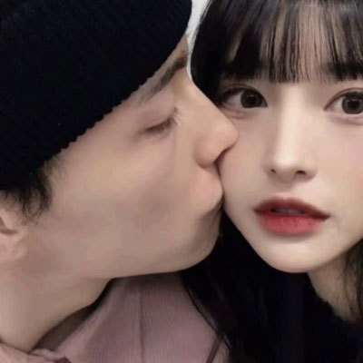 抖音流行的情侣头像 非常甜又恩爱的情头