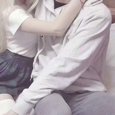 接吻缠绵暧昧情头 男女上下接吻暧昧头像