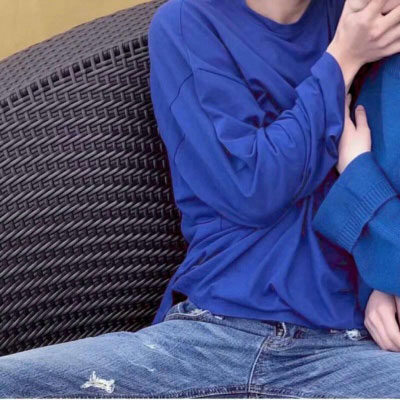 接吻缠绵暧昧情头 男女上下接吻暧昧头像