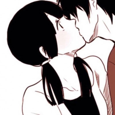 漫画亲吻情头一人一半 污系接吻图片