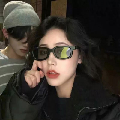 抖音情侣头像一左一右 抖音热门网红暖心情侣头像