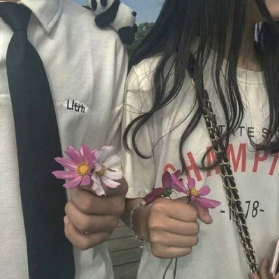 部位情头一左一右 男女身体部位真人情头一半一张