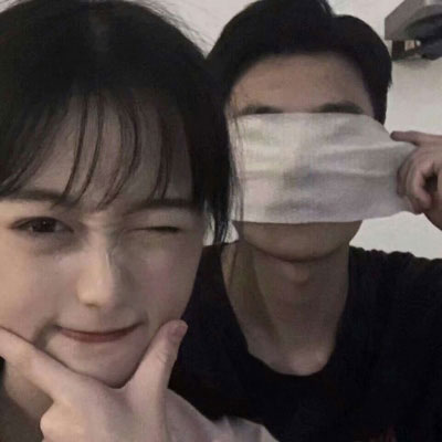 搞怪卖萌情头图片 比二比心情侣头像一左一右