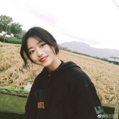 一组同一个女生的照片多张学生 漂亮女生图片一套图片