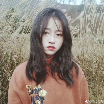 一组同一个女生的照片多张学生 漂亮女生图片一套图片