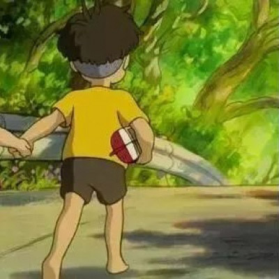 波妞和宗介高清情头 波妞和宗介牵手头像一左一右