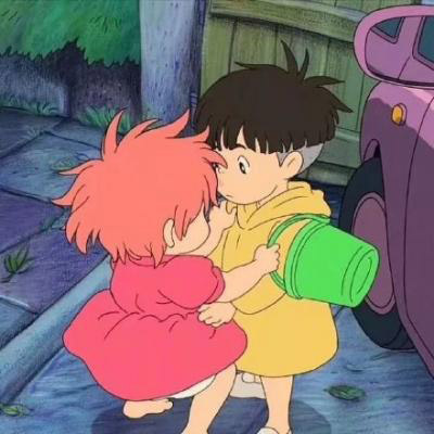 波妞和宗介高清情头 波妞和宗介牵手头像一左一右