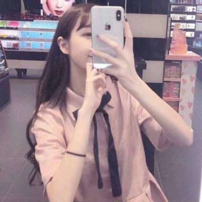 拿手机遮脸女生头像 长发可爱手机遮脸女生图片