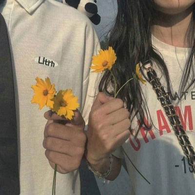 部位情头一左一右 身体部位只有下半身两张分开