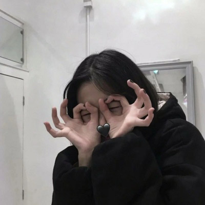 涂鸦头像女生可爱 简单涂鸦女生真人创意头像图片