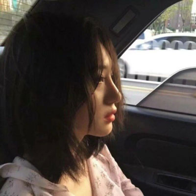 侧面头像女生唯美漂亮
