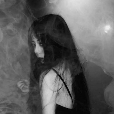 侧面头像女生唯美漂亮