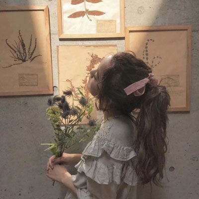 带来好运的微信头像花 拿花女生头像高清图片
