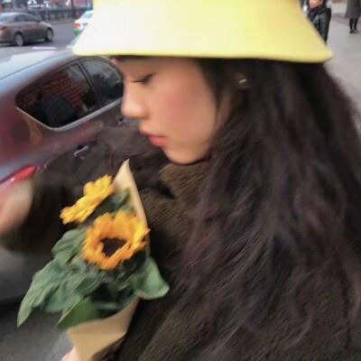 带来好运的微信头像花 拿花女生头像高清图片