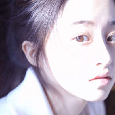 淡雅头像女生 唯美淡雅好看美女图片同一人多张