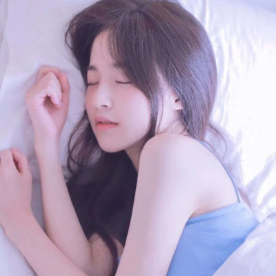 淡雅头像女生 唯美淡雅好看美女图片同一人多张
