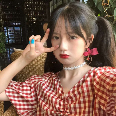 照片女可爱小清新霸气自拍 女照片霸气十足可爱图片