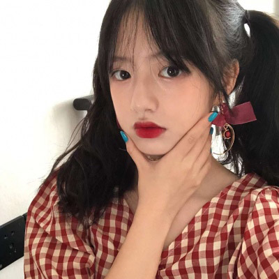 照片女可爱小清新霸气自拍 女照片霸气十足可爱图片