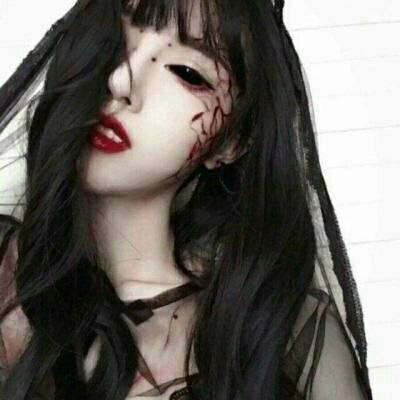 病娇女头像真人血腥 暗黑丧系带血的恐怖头像