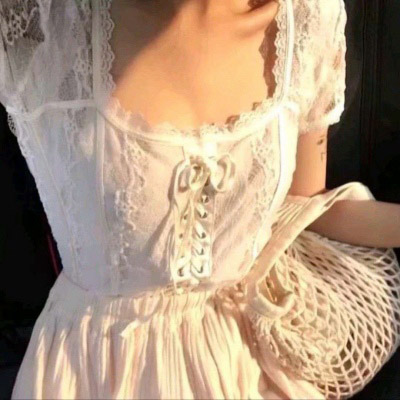 女生头像部位图干净 身体部位女生胸部图片