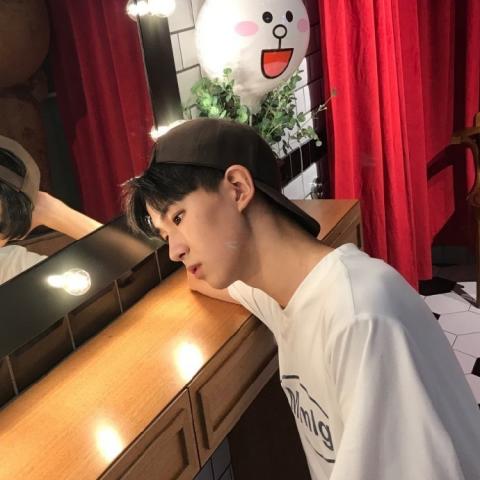 高清阳光帅气男生头像 男生撩妹适合用的头像