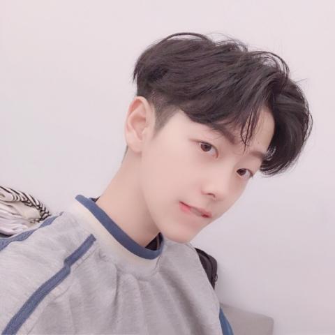 男生头像可爱呆萌真人 可爱点帅气真实高清快手头像