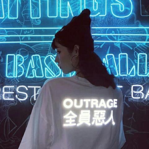 快手头像情侣有个性 情头一男一女高冷背影