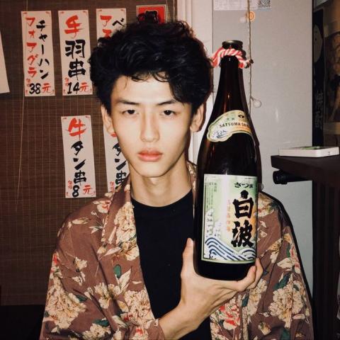 霸气社会情头 抖音里流行的情侣头像