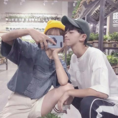 校园虐狗情侣超甜头像 情侣头像虐狗超拽霸气