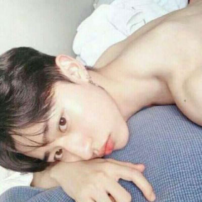 6块腹肌照片男生不夸张