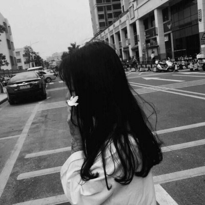 女生头像大全用手挡脸 黑色头像女生霸气挡脸