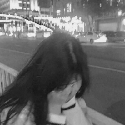 女生头像大全用手挡脸 黑色头像女生霸气挡脸