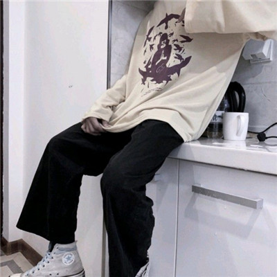 qq红色动漫男生qq头像图片