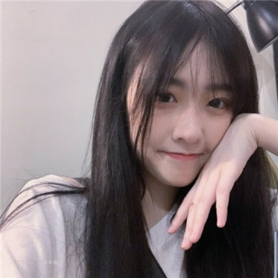 殴美头像女生头像简约图片