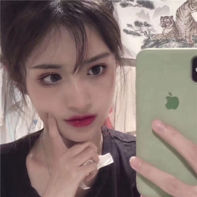 殴美头像女生头像简约图片