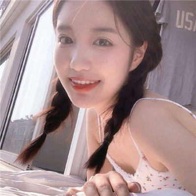 qq头像女生画中画最新图片