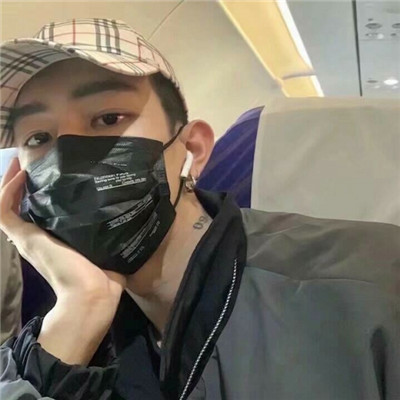 抖音最火个性双影男生头像背影伤感图片