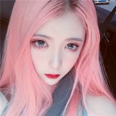 女生坐在地上头像大全图片