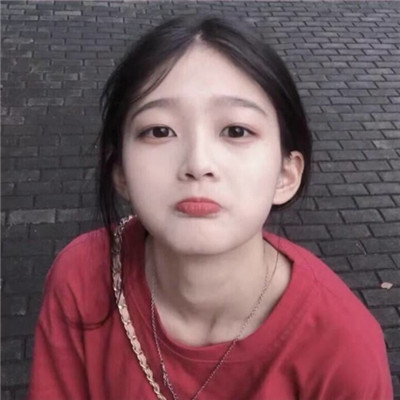 黑白手绘动漫女生头像图片