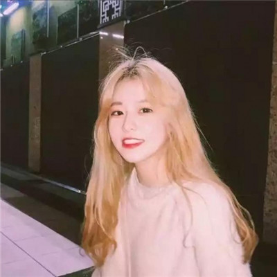黑白手绘动漫女生头像图片