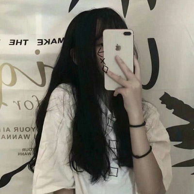 清纯高冷女生头像侧脸