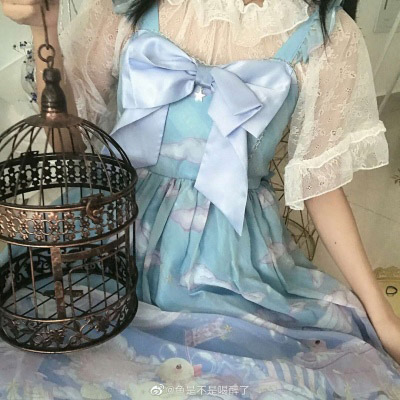 洛丽塔风格头像真人 lolita软妹漂亮下半身裙子图片