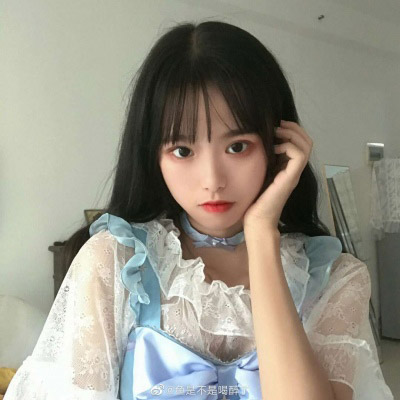 洛丽塔风格头像真人 lolita软妹漂亮下半身裙子图片
