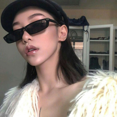 中美混血儿照片高冷女生头像
