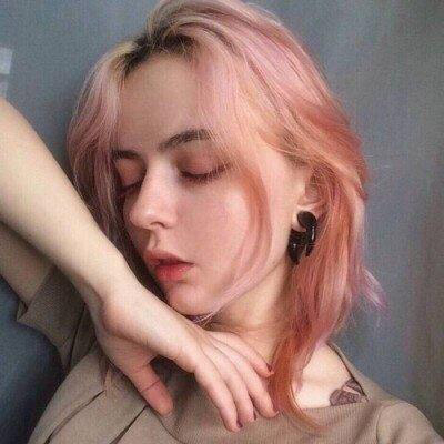中美混血儿照片高冷女生头像