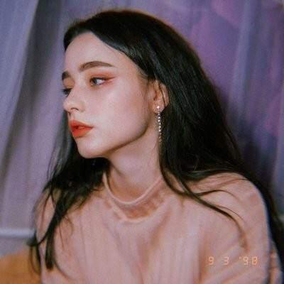 中美混血儿照片高冷女生头像