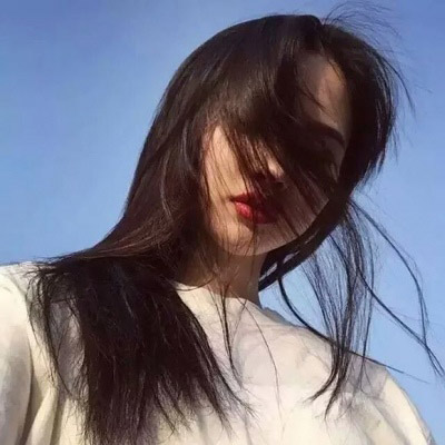 supreme流行霸气潮女图片