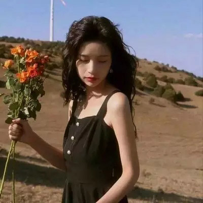 社会的头像 最近很火比较社会头像女